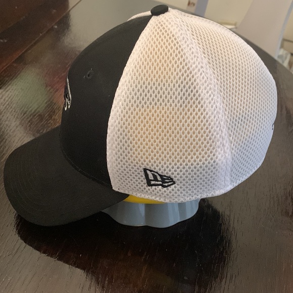 Atlanta Falcons fitted hat - Picture 2 of 6